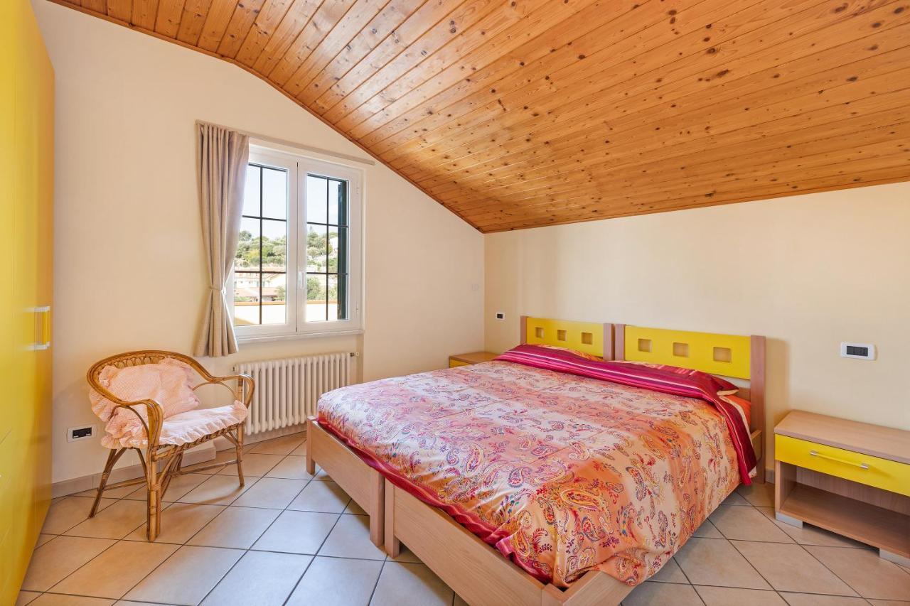 La Casa Di Lady Apartman Ceriale Kültér fotó